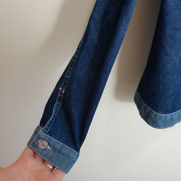 NWOT Tommy Hilfiger Blue Denim Jacket. - Picture 3 of 6
